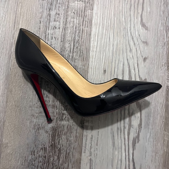 Black pumps - Picture 3 of 5